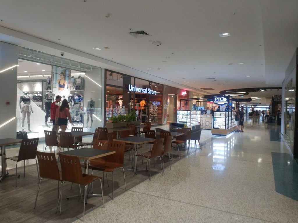 Kawana shopping world