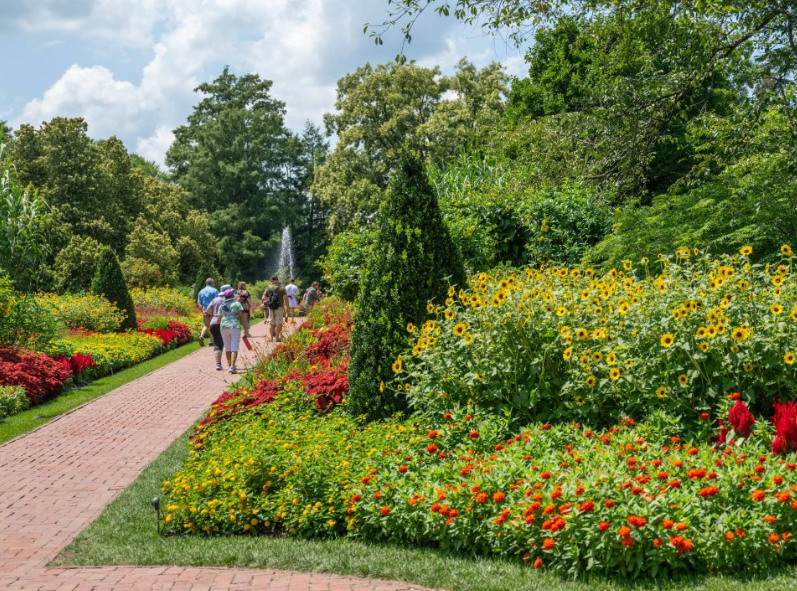 Longwood Gardens | Year Round Beauty | Journeys with Jenn