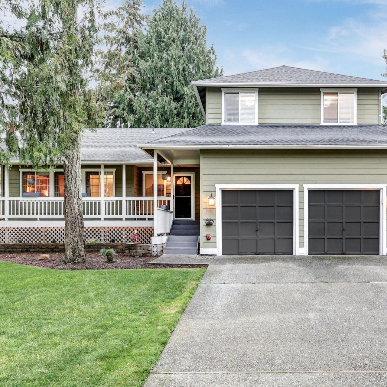 HOME - HOME初のEPが完成、退廃的ムード漂う新MVでAIが歌詞要約 [画像・動画ギャラリー 6/7] - 音楽ナタリー